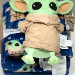 Star Wars Baby Yoda Plush Companion, 3 pieces NWT